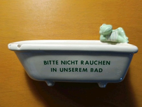 Aschenbecher badewanne mit - aschenbecher,